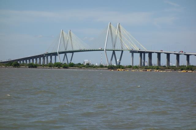 Fred Hartman Bridge