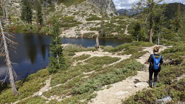 Descending to Heart Lake