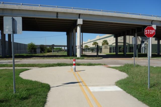 Trailhead Near Lawrence Park